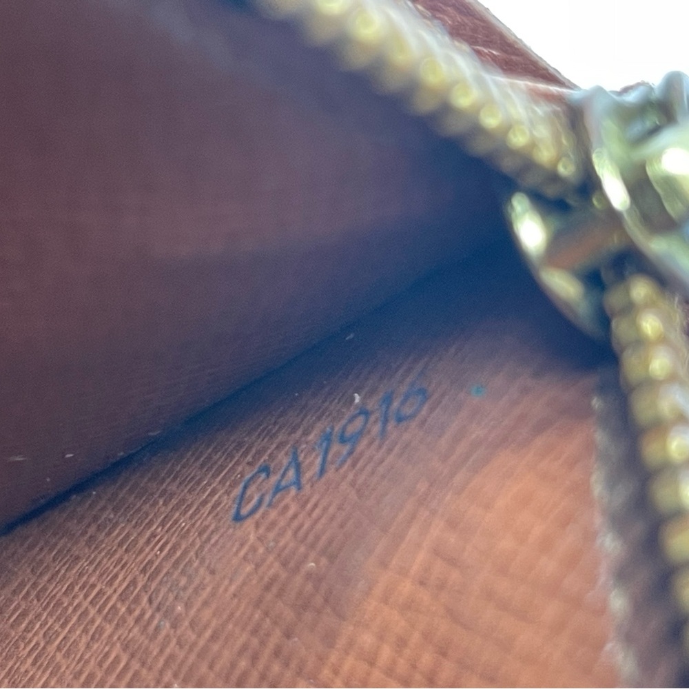 Louis Vuitton Monogram Long Wallet - Picture 11 of 13
